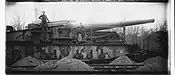 A Canon de 305 modèle 1893/96 à berceau railway gun c. 1917.
