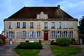 The town hall in Éclaron