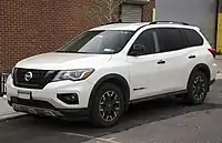 2019 Nissan Pathfinder SL Rock Creek (front view; US)