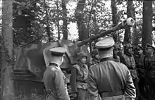 Hotchkiss H39 based GW H39 7.5&nbsp;cm Pak 40 under review, May 1944