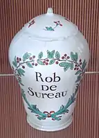 Chantilly pharmacological jar, with Kakiemon designs, 1725–1751.