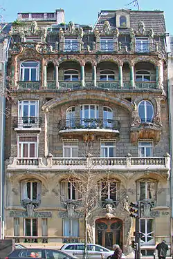 Lavirotte Building by Jules Lavirotte at 29 Avenue Rapp (1901)