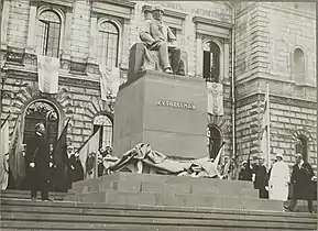 The unveiling of the statue of Snellman in 1923(in fact already completed in 1916) (fi)