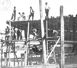 Workers building Koree at the David Drake yard in Balmain