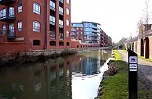 The Oxford Canal south from Walton Well Road.