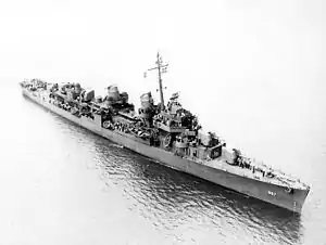 USS Bell (DD-587) off Charleston, South Carolina (USA), in June 1943.